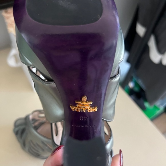 Vintage Prada Heels - Picture 5 of 5